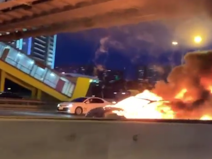 Tesla Model 3 Explodes After Moscow Motorway Crash Silicon Uk Tech News