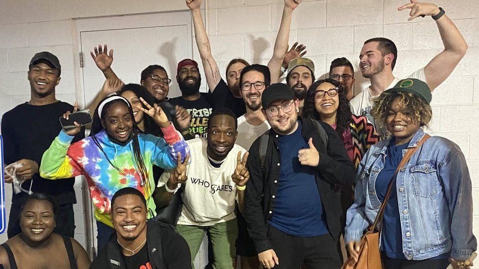 Staff at Apple Store in Towson, Maryland following the vote to form a union. Image: IAM