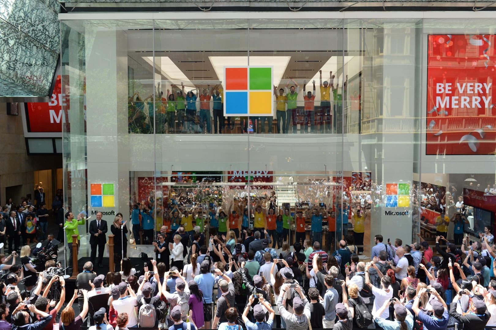 Microsoft Shutters China Retail Stores | Silicon UK Tech News