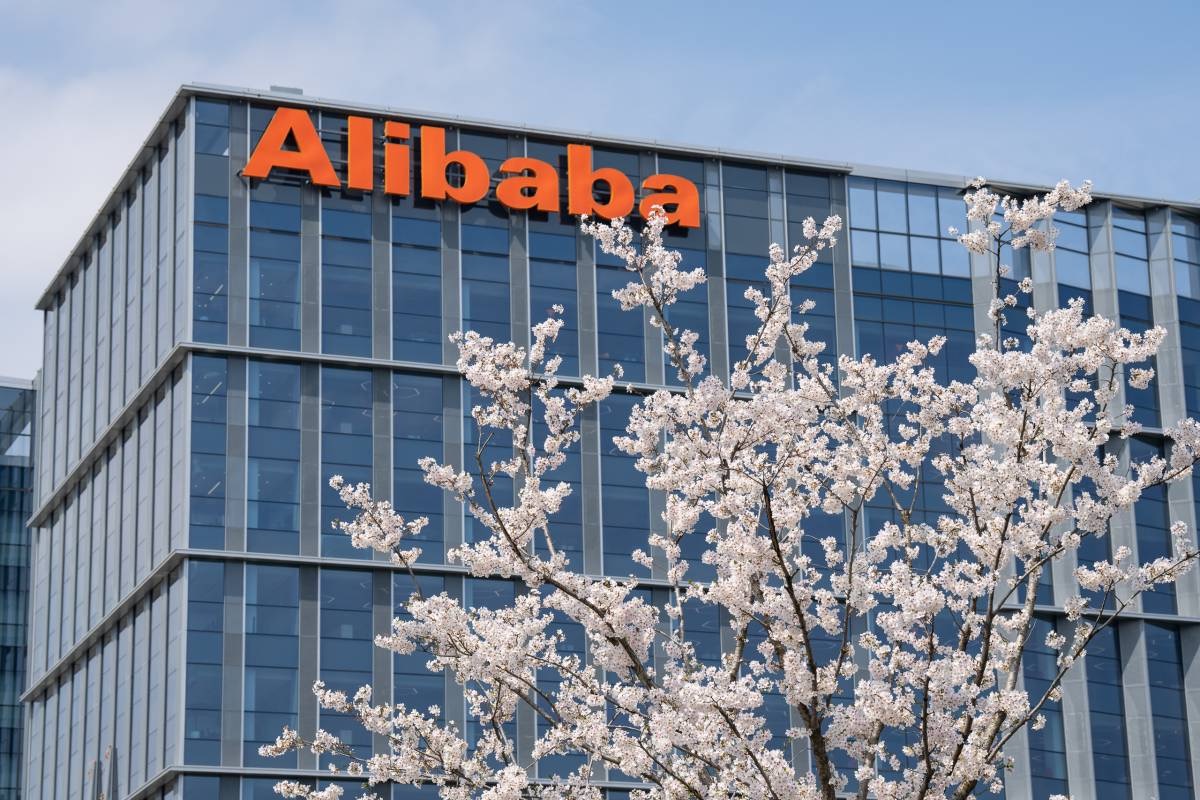 Alibaba Shares Surge On AI Plans | Silicon UK Tech News